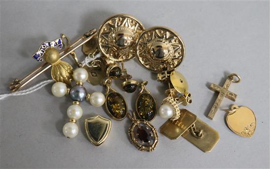 A pair of 9ct gold cufflinks and thirteen other items of jewellery including gold earrings.